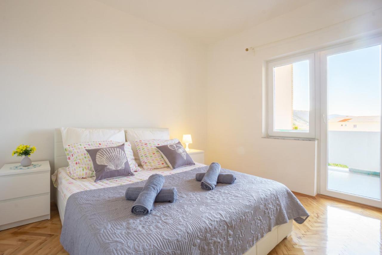 Appartement Kob Orog Good Location With Sea Views And Modern Decor à Metajna Extérieur photo