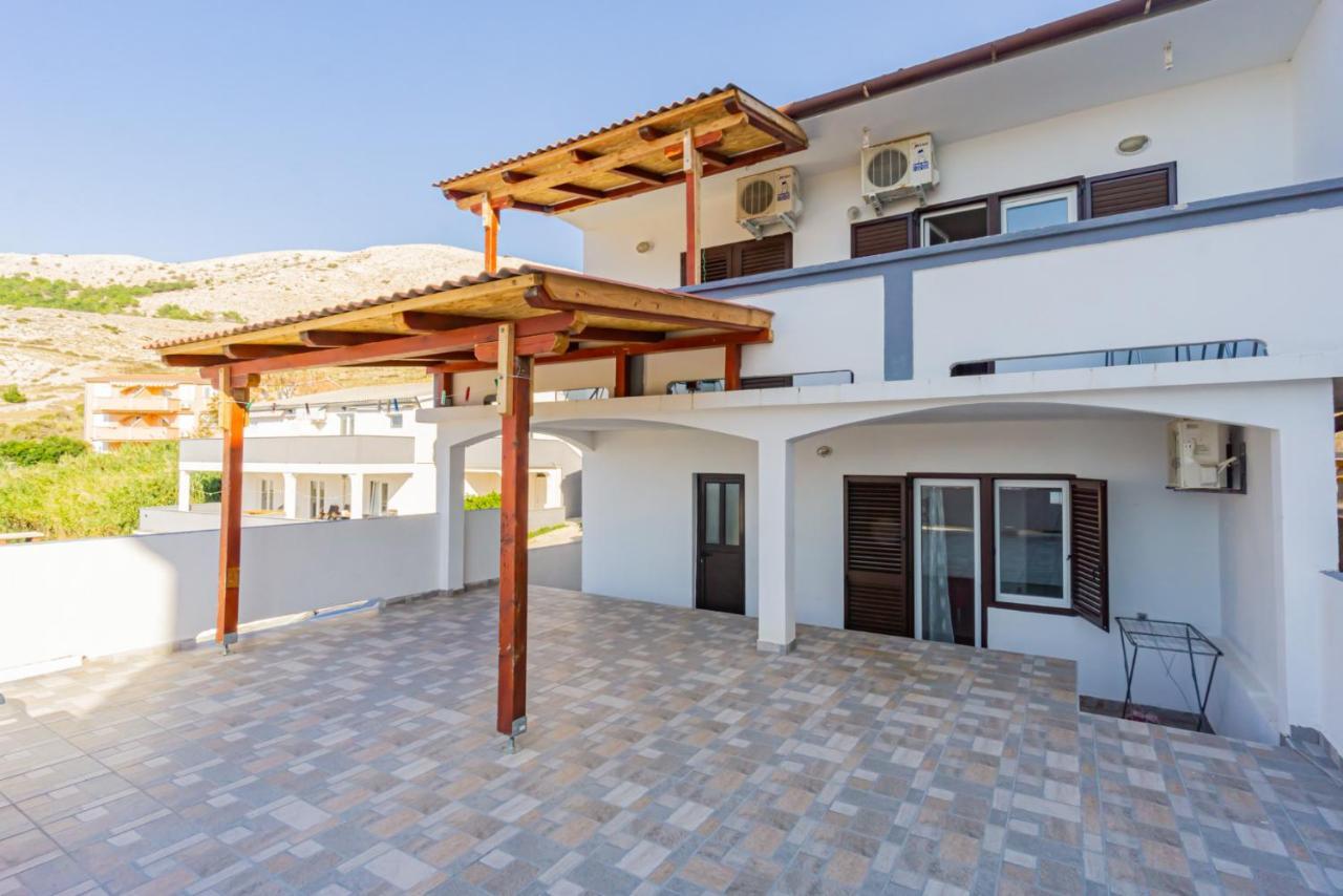 Appartement Kob Orog Good Location With Sea Views And Modern Decor à Metajna Extérieur photo
