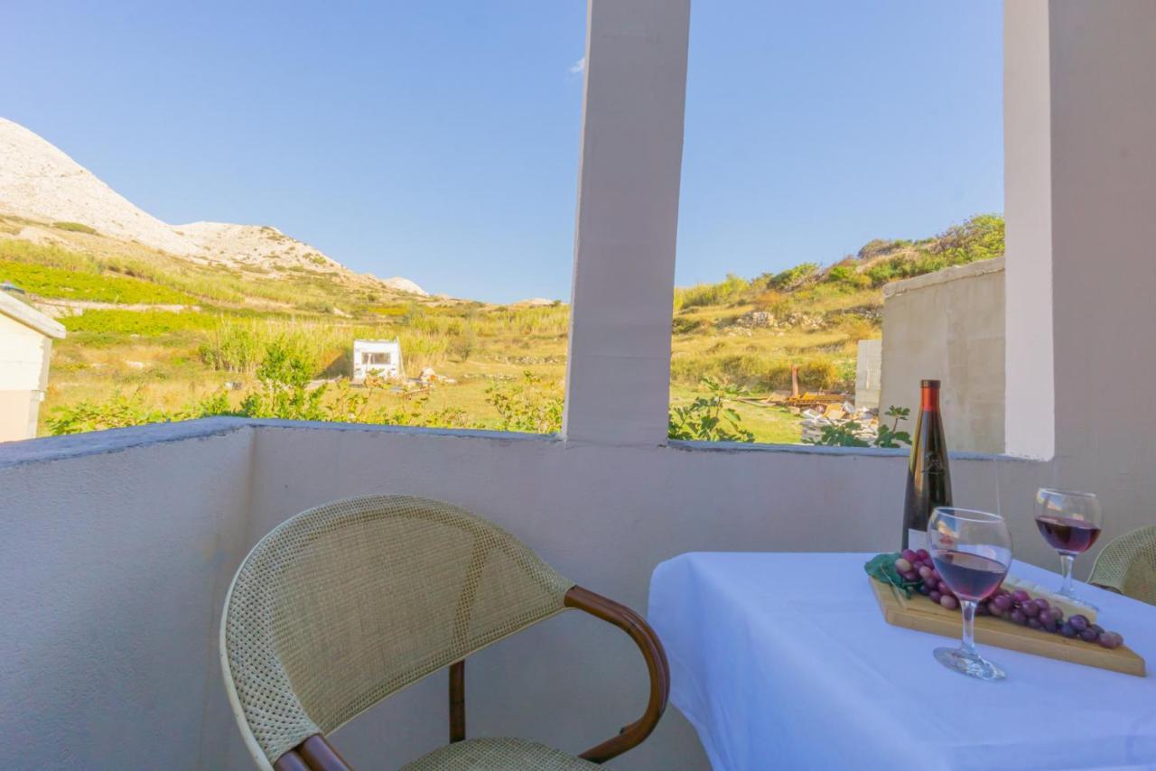 Appartement Kob Orog Good Location With Sea Views And Modern Decor à Metajna Extérieur photo
