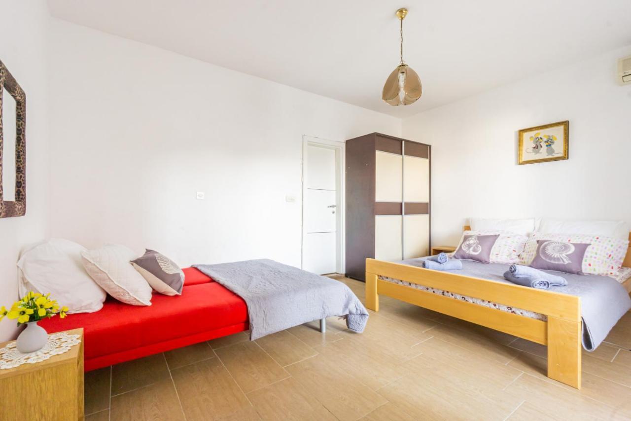 Appartement Kob Orog Good Location With Sea Views And Modern Decor à Metajna Extérieur photo