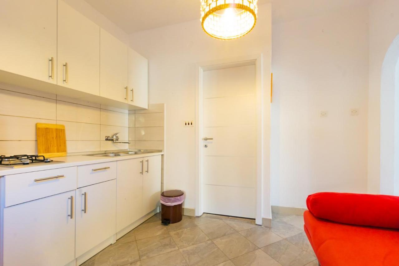 Appartement Kob Orog Good Location With Sea Views And Modern Decor à Metajna Extérieur photo