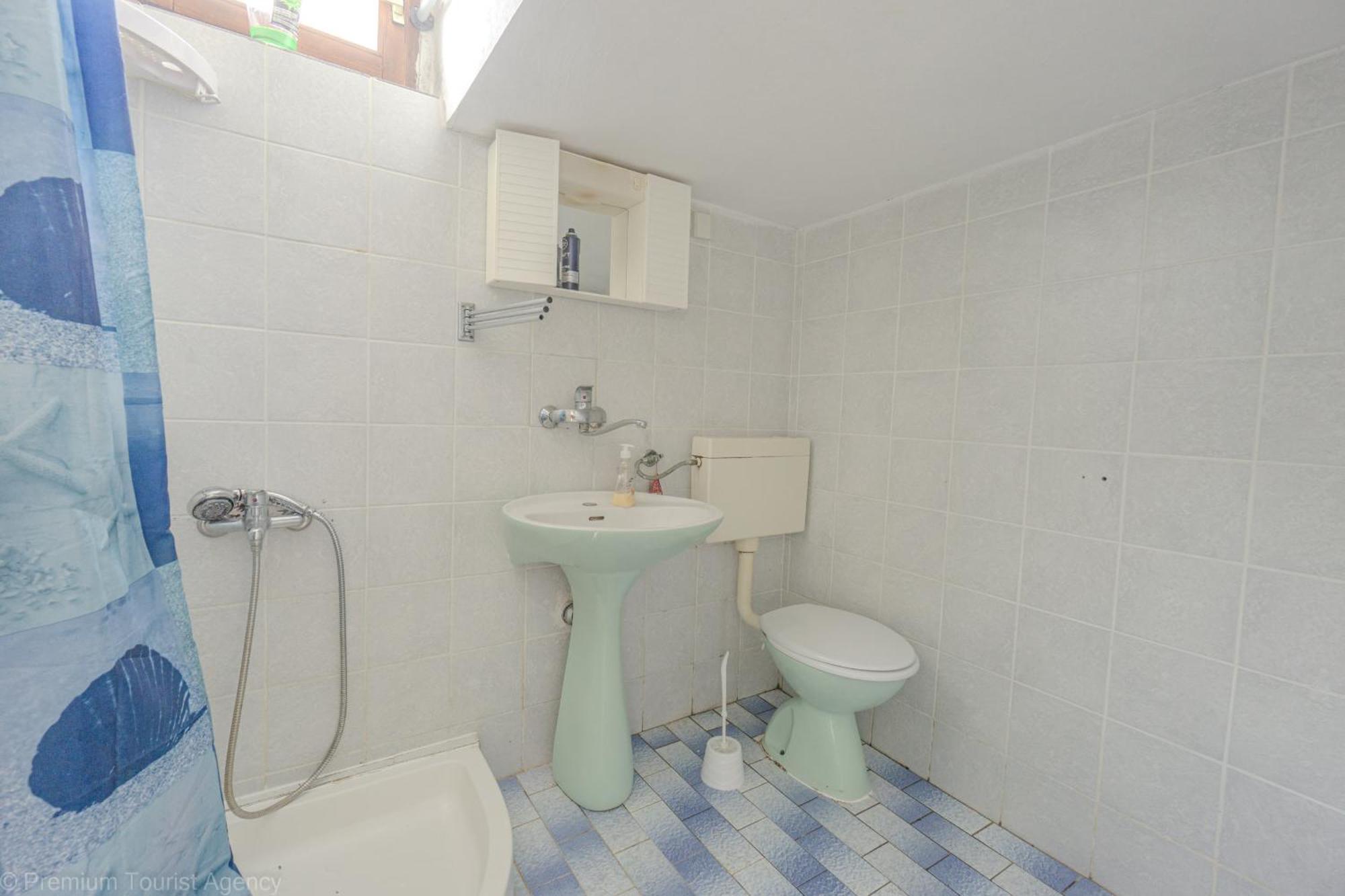 Appartement Kob Orog Good Location With Sea Views And Modern Decor à Metajna Extérieur photo
