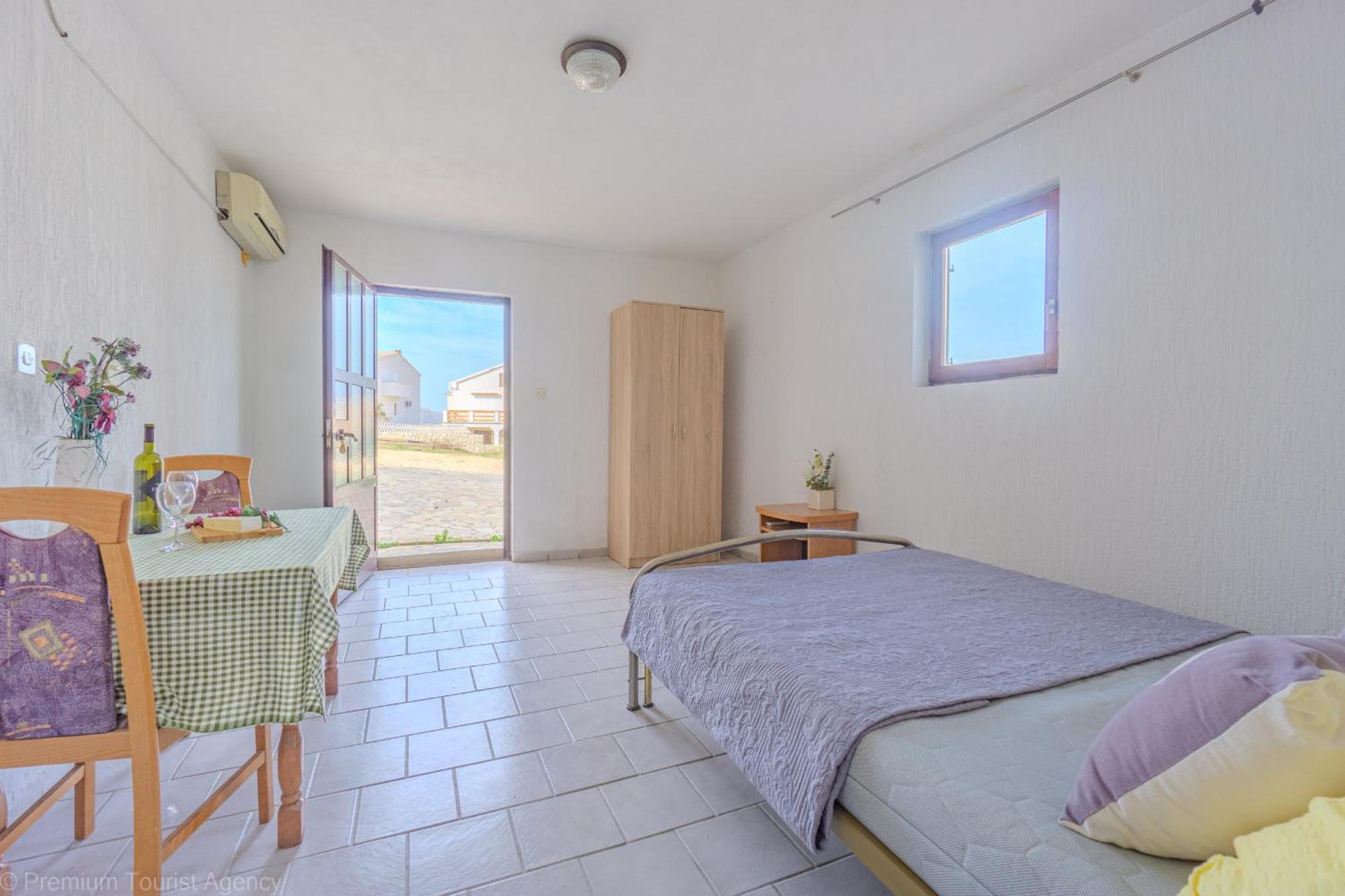Appartement Kob Orog Good Location With Sea Views And Modern Decor à Metajna Extérieur photo