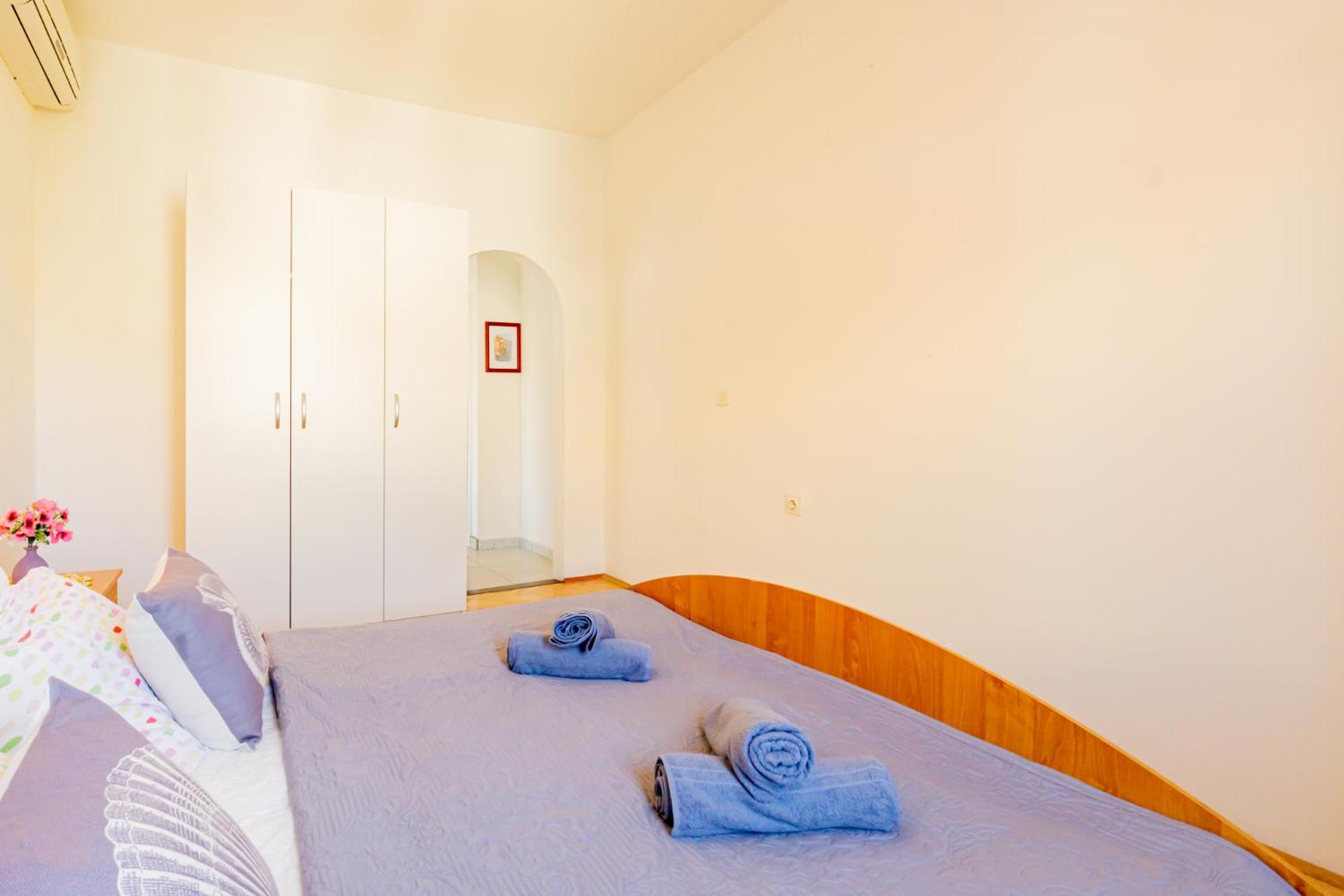Appartement Kob Orog Good Location With Sea Views And Modern Decor à Metajna Chambre photo